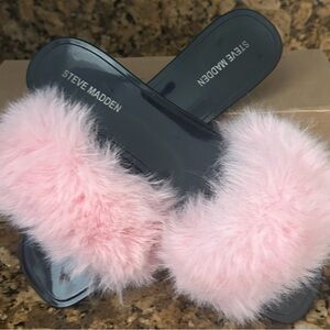 Steve Madden Fritzie Faux Fur Slide Sandal in Pink Size 10
